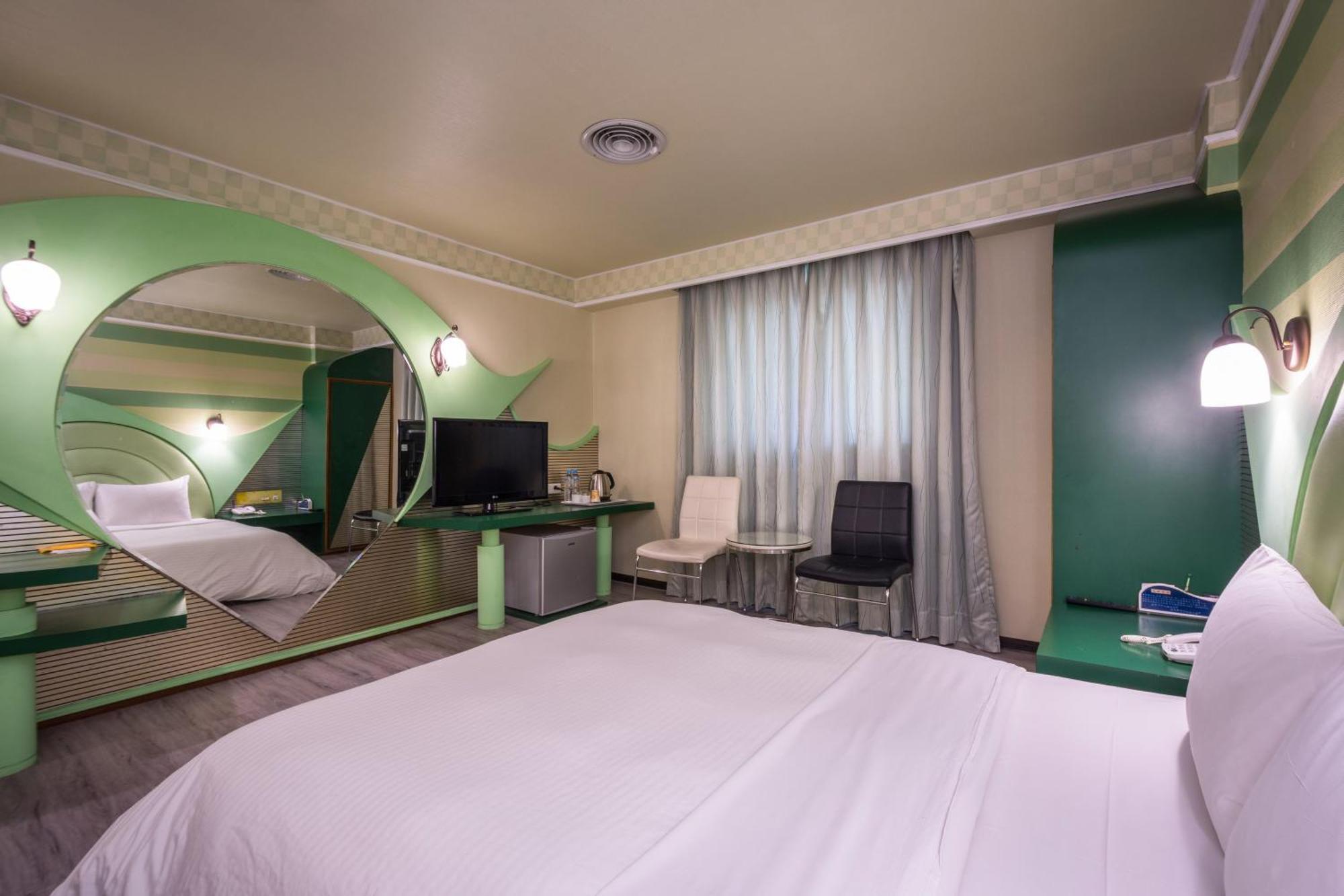 Golden Phoenix Hotel Kaohsiung Eksteriør bilde