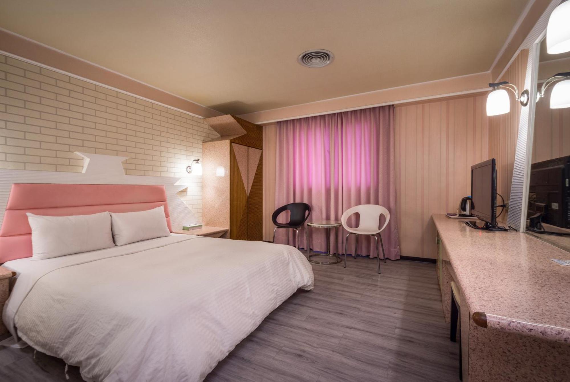 Golden Phoenix Hotel Kaohsiung Eksteriør bilde