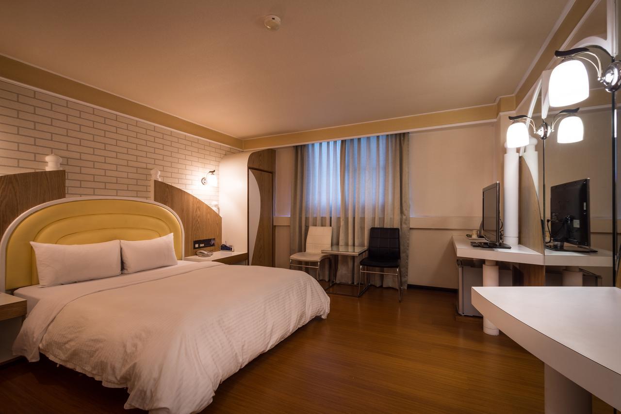 Golden Phoenix Hotel Kaohsiung Eksteriør bilde