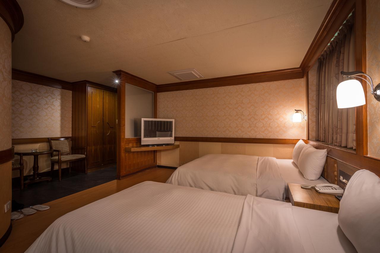Golden Phoenix Hotel Kaohsiung Eksteriør bilde