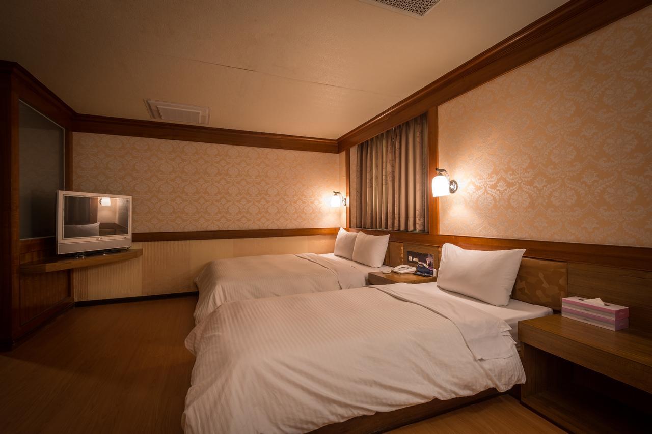 Golden Phoenix Hotel Kaohsiung Eksteriør bilde